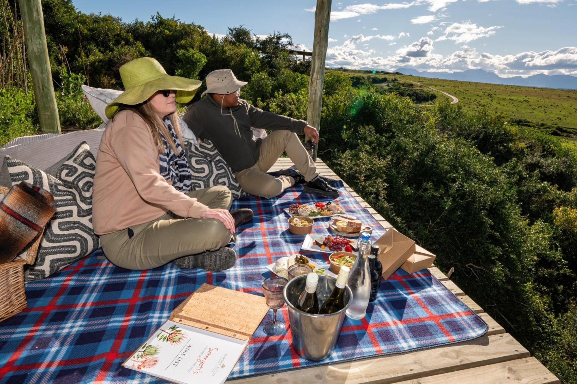Garden Route Game Lodge Albertinia Екстериор снимка